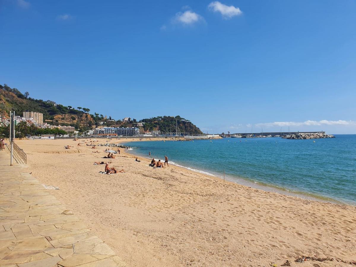 Habitacion Delante De La Playa Blanes Ngoại thất bức ảnh